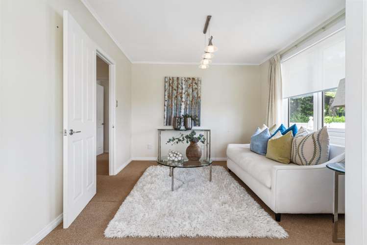 1/7 Colmar Road Mellons Bay_6