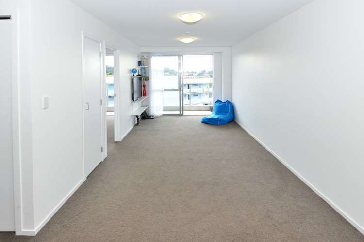 214/17 Link Crescent Stanmore Bay_8