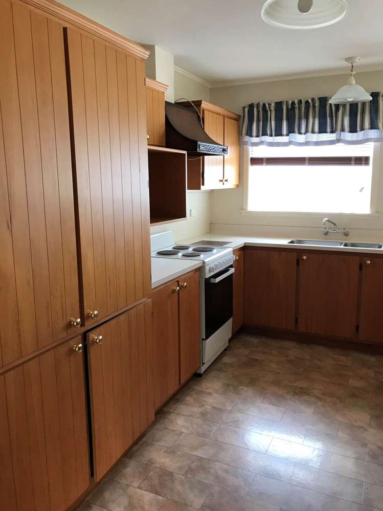 31 Kyle Road Greenhithe_6