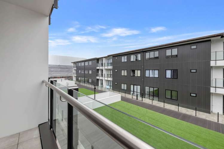 22/11 Carlos Drive Flat Bush_20