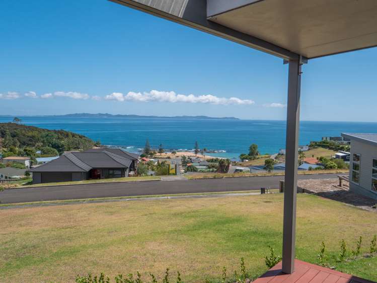 3 Sunrise Place Cable Bay_8