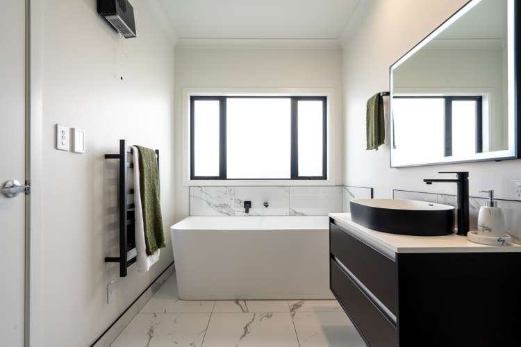 27 Lochhead Street Mahora_14