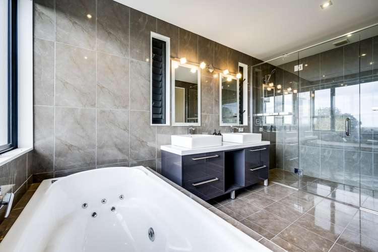 13 and 7 Burbury Ridge Havelock North_15