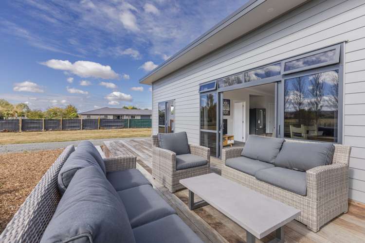 81 Kyle Road Waipukurau and Surrounds_13