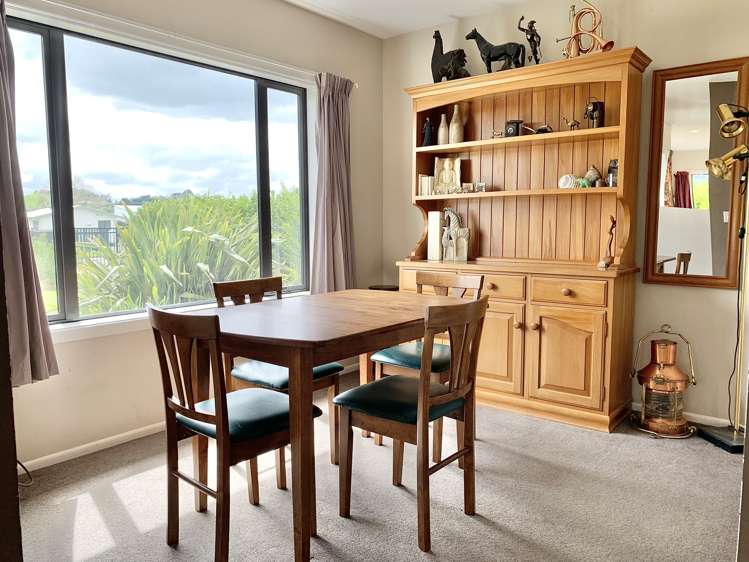 8 Latham Stubbs Crescent Waipawa_13