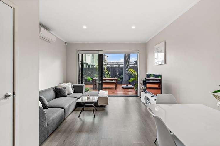 14 Peihana Road Hobsonville_7