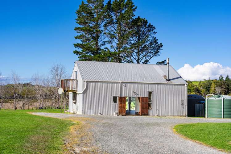 2199 Cove Road Mangawhai_32