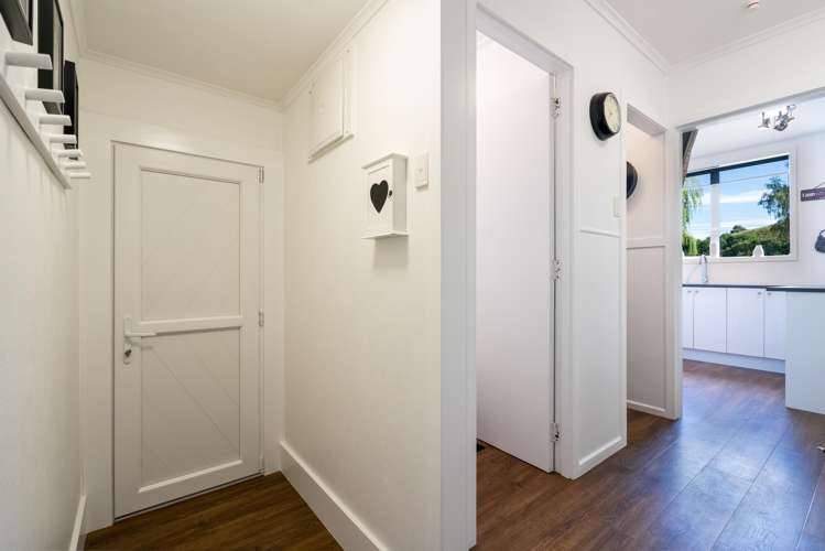 34 Harrington Street Lawrence_8