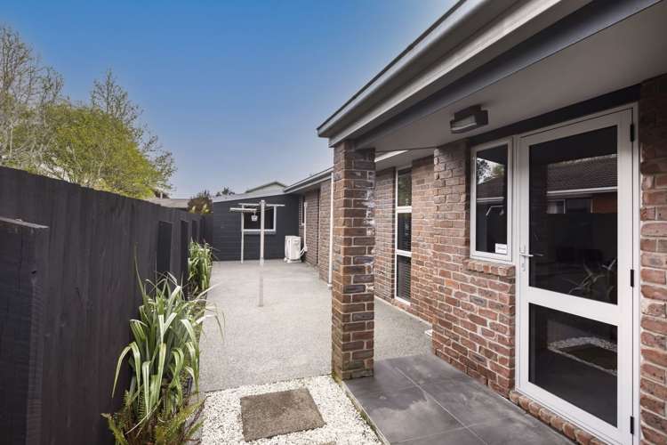 6 Lodge Place Ilam_18