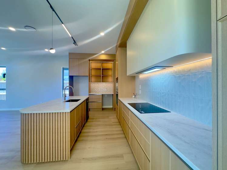 18 Puruatanga Road_2