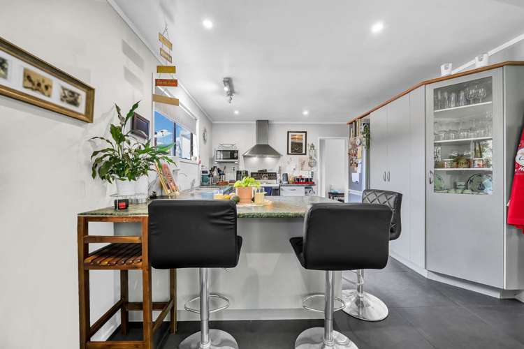48 Fitzherbert Avenue West Harbour_7