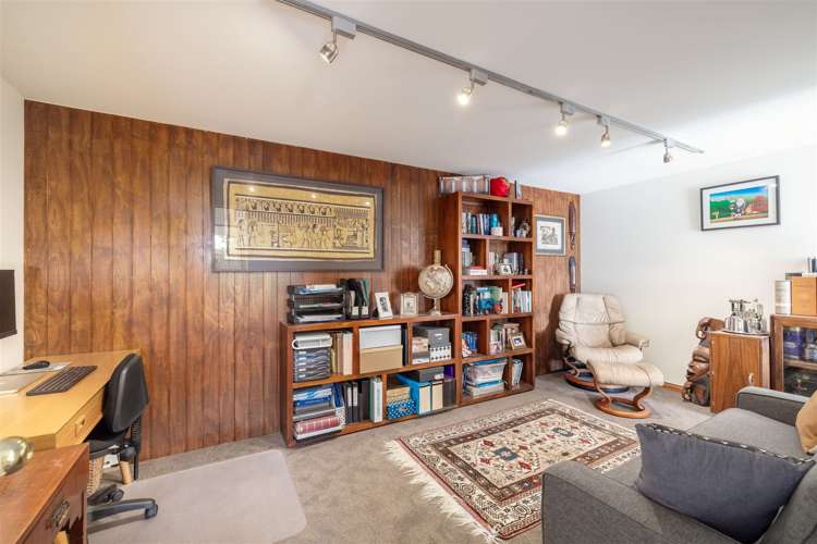 13 Nehru Place Cashmere_10