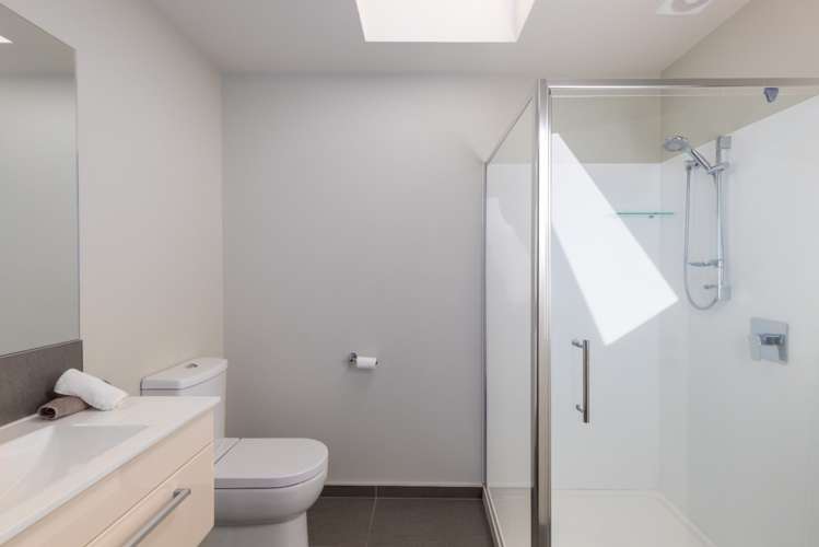 2/39 Gallaghan Close Wigram_10