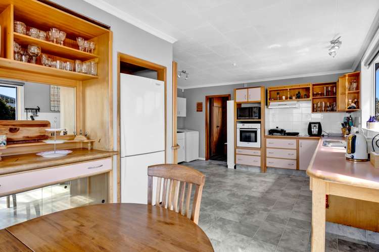 48 Gaine Street New Plymouth Central_16