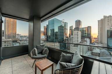 1306/10 Commerce Street_3