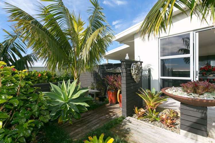 9c Dolphin Parade Bell Block_22