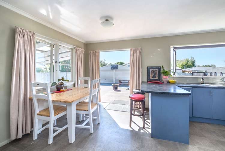 61 Lincoln Road Carterton_7