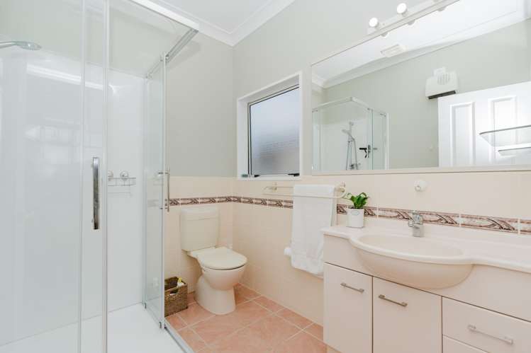 8 Sovereign Place Rototuna North_18
