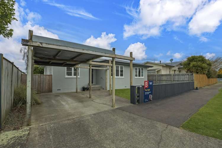 23 Burns Avenue Takaro_14