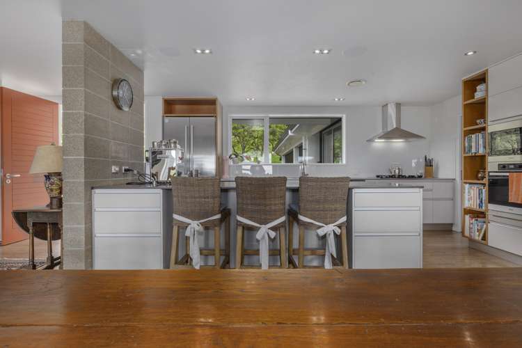 86 Emerald Glen Road Paekakariki_7