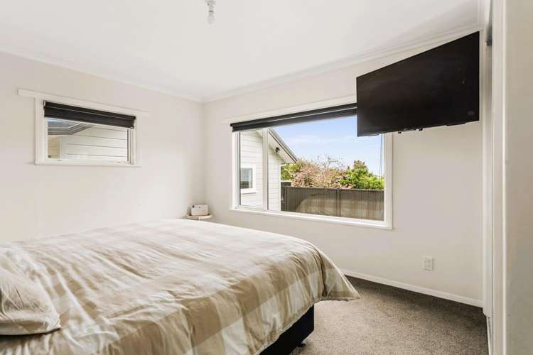 38 Churchill Avenue Richmond_11