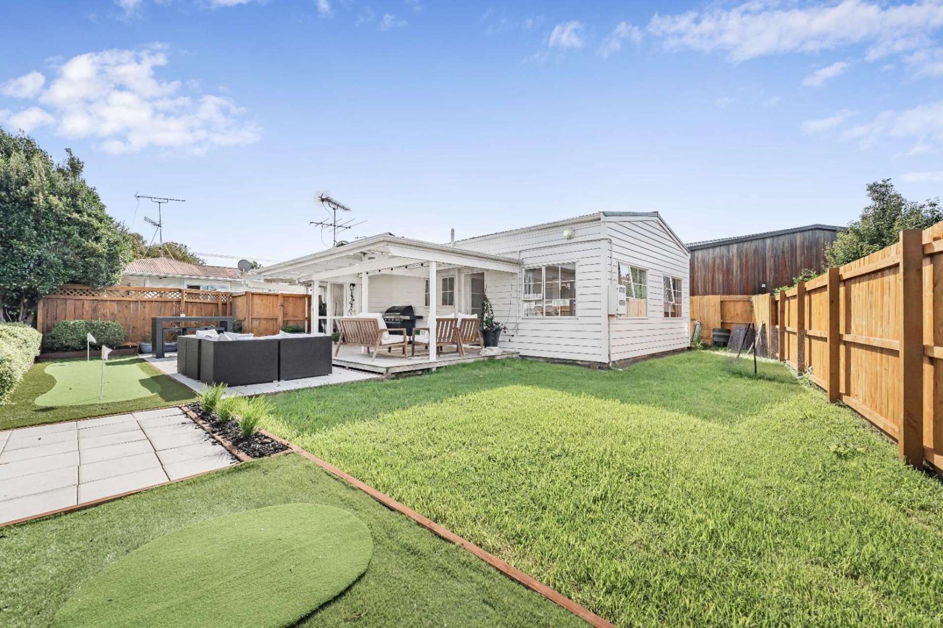 2/56 Northcote Road Hillcrest_0