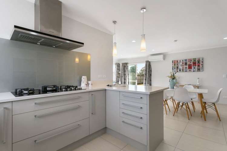 9 Disley Road Wattle Downs_6