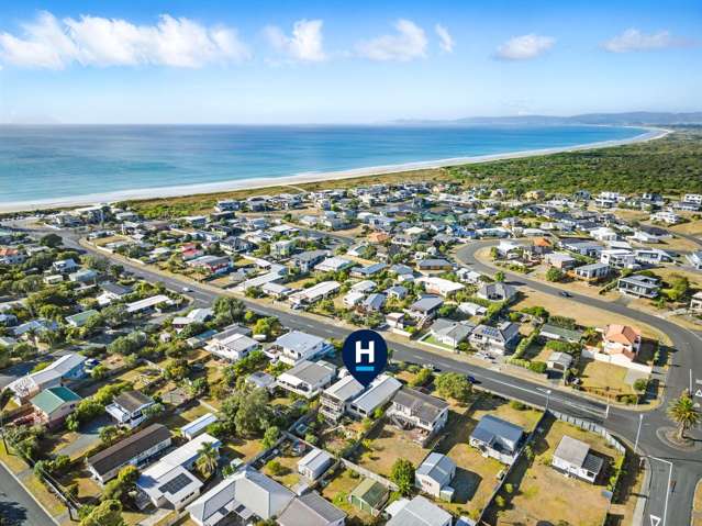 Perfect Family Home at Ruakaka Beach Road