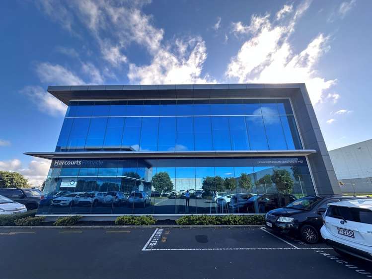 Level 1/4 Pavilion Drive_0