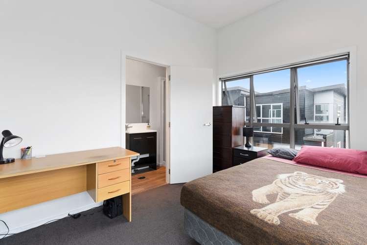 20/100 Knighton Road Hillcrest_14