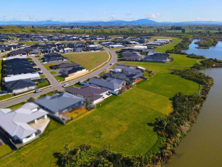 16 Marangai Drive Pegasus_21