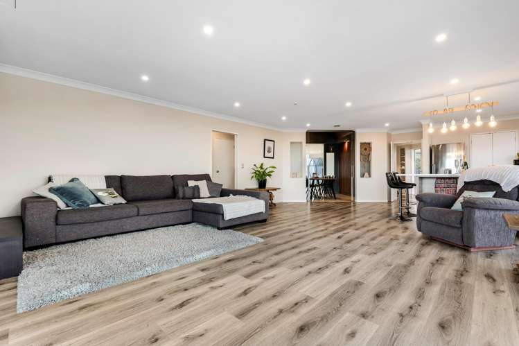 20 Grovenor Drive Orewa_12