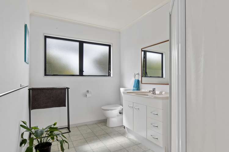 106 Ridge Street Otumoetai_14