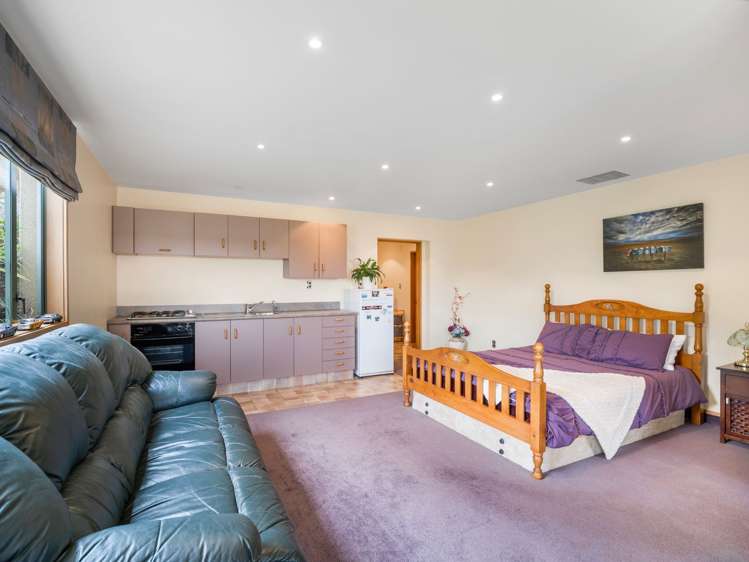 12 Grove Avenue Weston_25