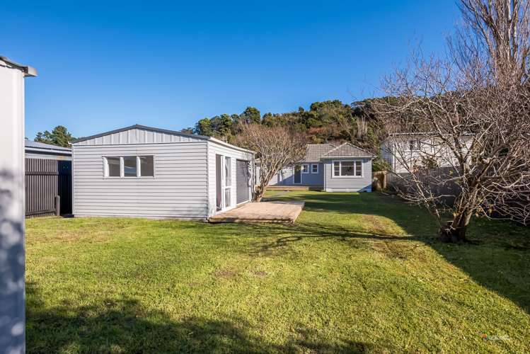 23 Dover Road Wainuiomata_14