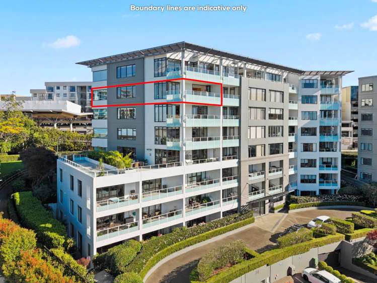 6A/24 James Cook Crescent_0