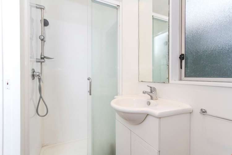 15a Wattle Street New Lynn_9