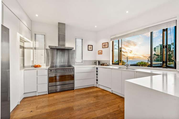 2 Ngatira Road Muriwai_15