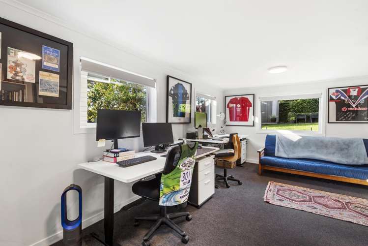 25 Catalina Crescent Forrest Hill_17