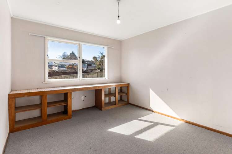 21 Hobart Crescent Wattle Downs_10