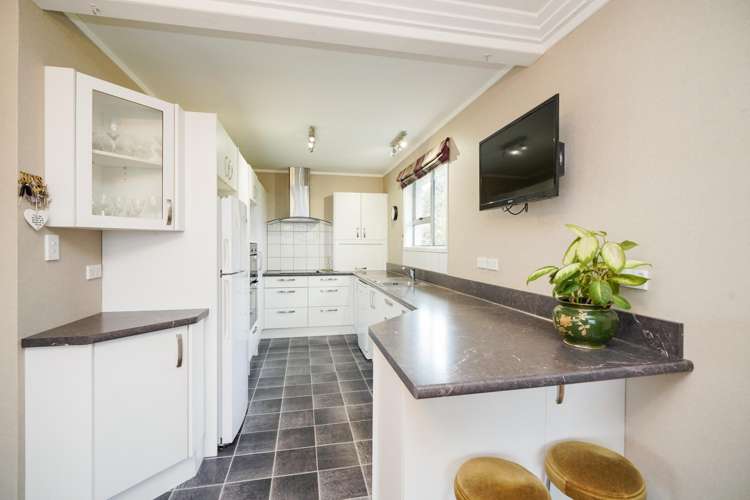 61 Racecourse Road Glengarry_11