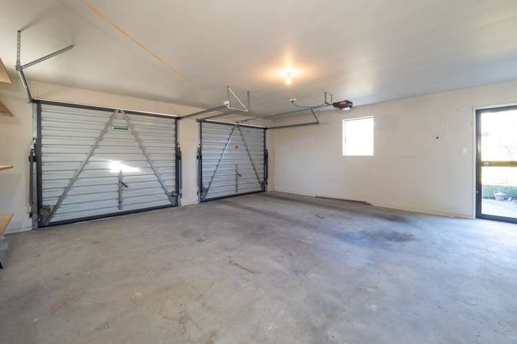 34 Pages Road Allenton_15