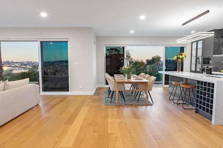 162 Arran Point Parade Orewa_7