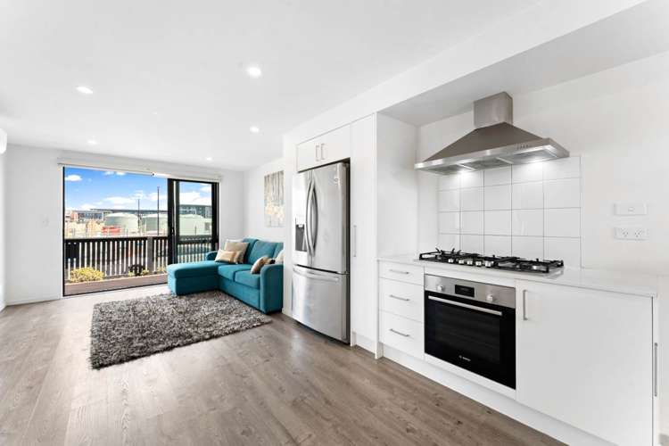 154 Squadron Drive Hobsonville_6