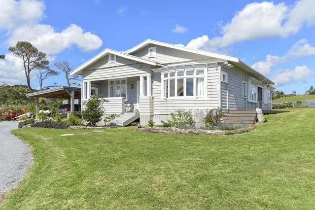 240 Waitakere Road Taupaki_1