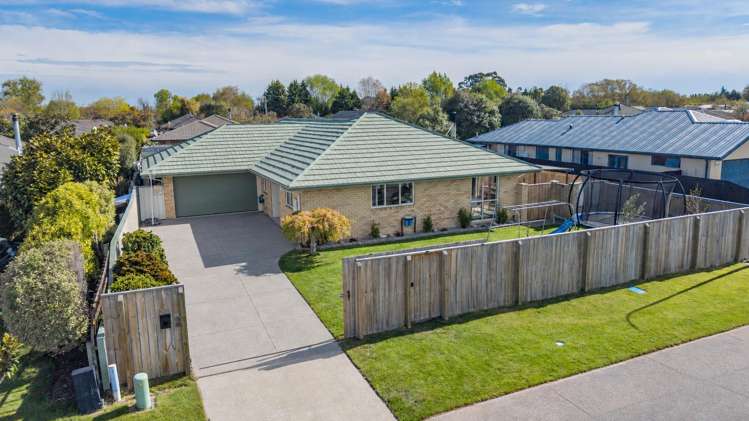 22 Paget Drive Woodend_44