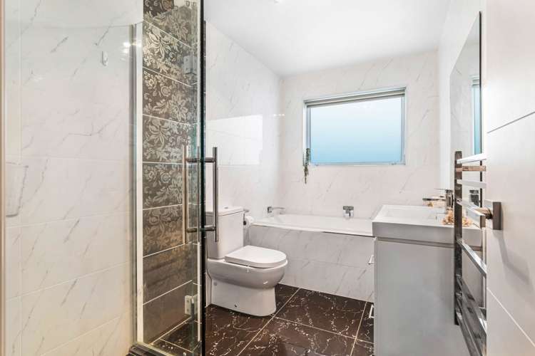 60 Butler Stoney Crescent Silverdale_15