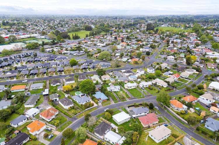 20 Pinfold Avenue Hamilton East_26