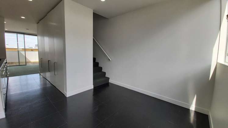 16j Fisher-Point Drive Auckland Central_8