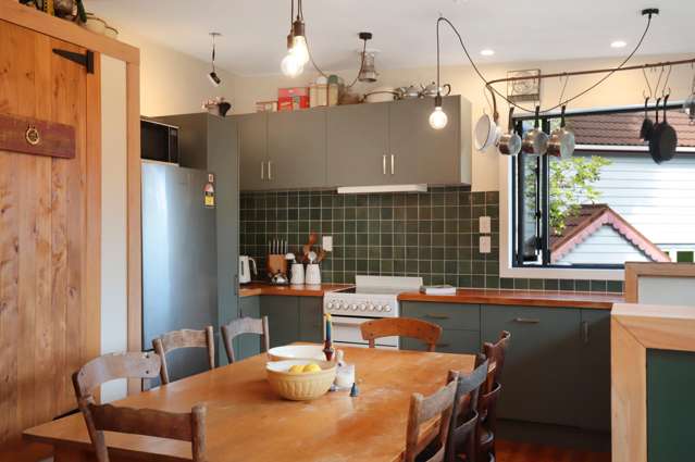 105 Laingholm Drive Laingholm_2